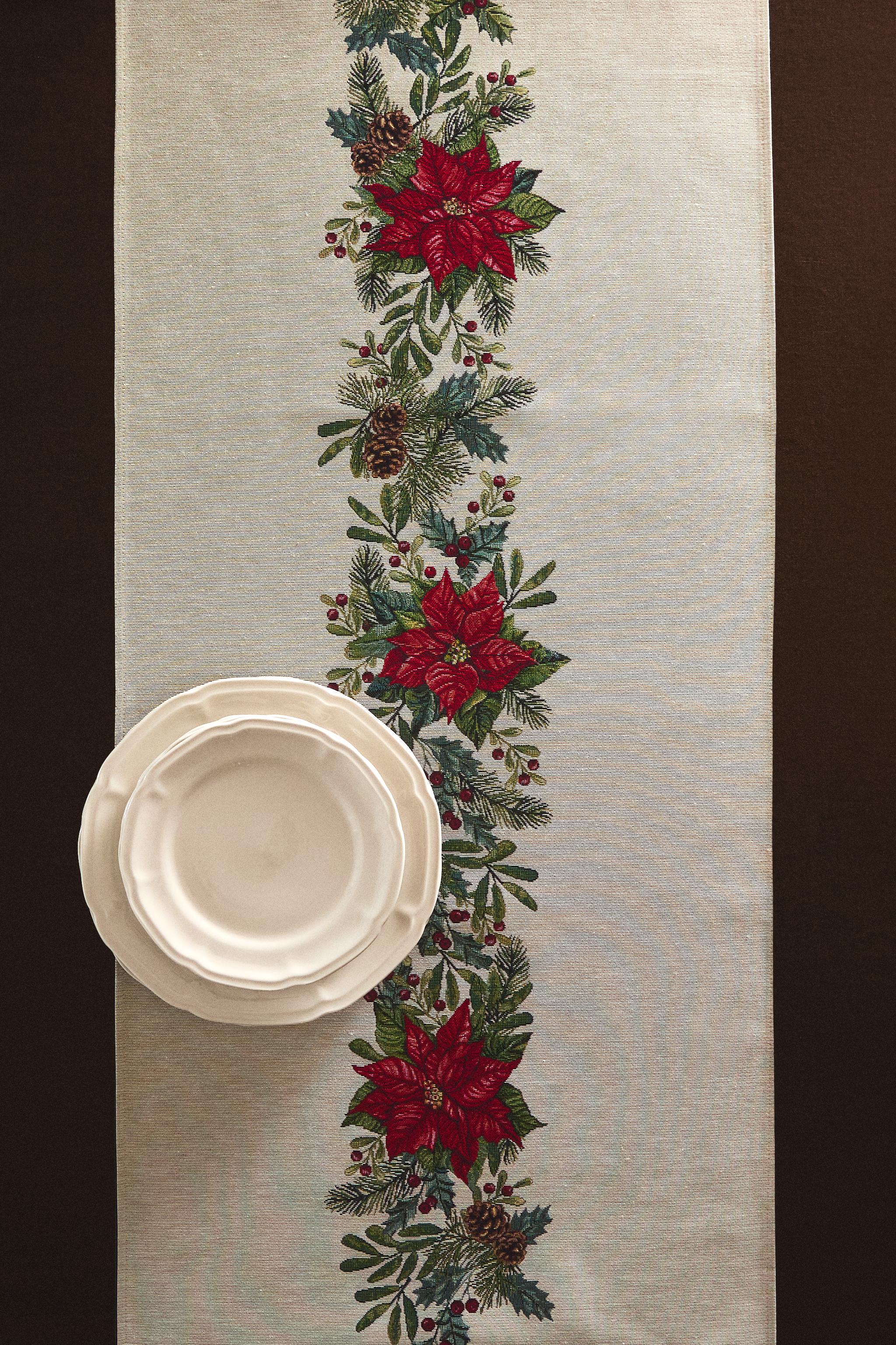 CHRISTMAS JACQUARD HOLLY TABLE RUNNER